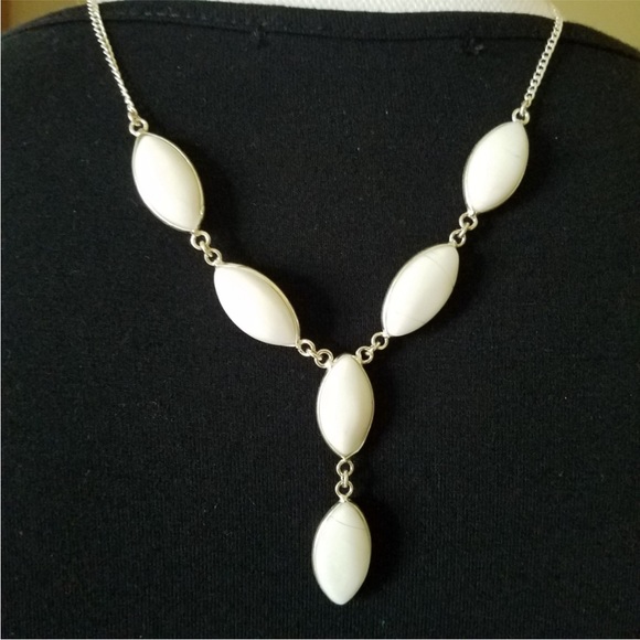 Genuine White Coral Gemstone 925 Sterling Silver Y Necklace NEW - Picture 2 of 9